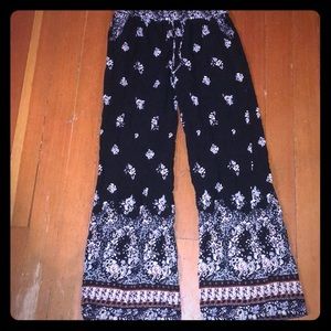 Breeze Ever Cloth Floral Pants